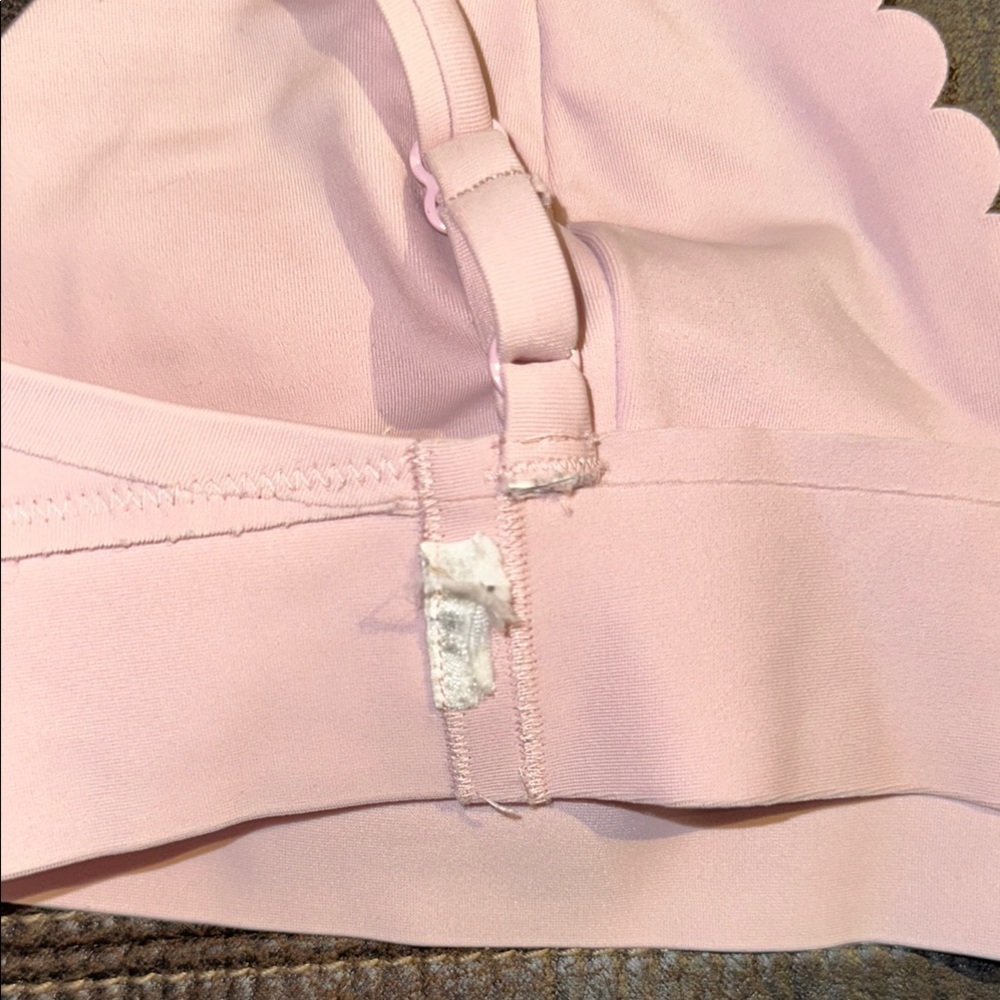 PINK Victoria's Secret Pink Triangle Bralette with Scalloped Trim xs/s - Picture 7 of 8